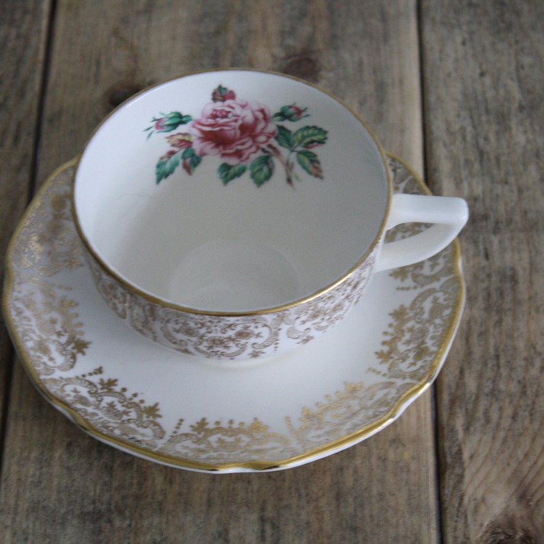 Dominion China 22K Gold Flat Cup /& Saucer Set Briar Rose