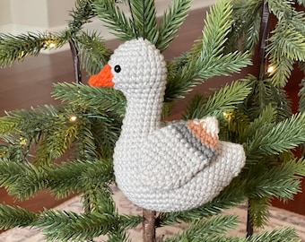 Crochet Goose Ornament Pattern: Amigurumi Christmas Decoration (PDF Pattern)