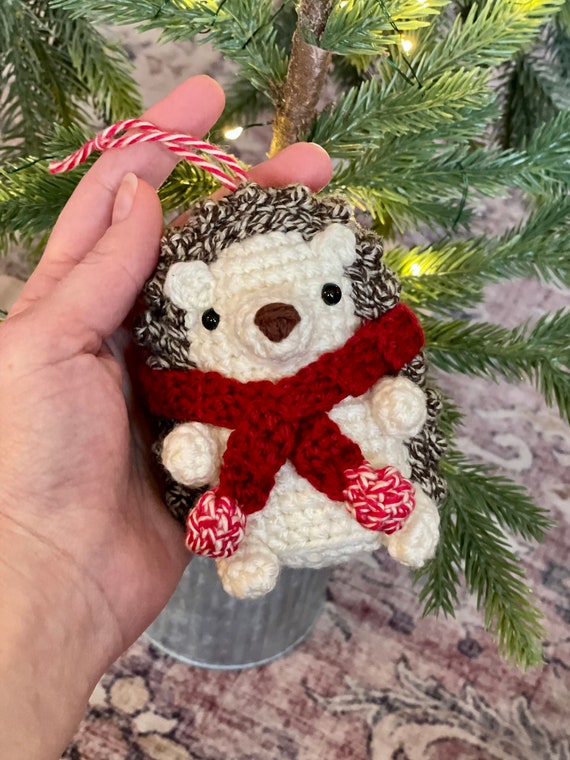 Christmas Crochet Kit, DIY Crochet Ornament Kit, Amigurumi Kit, Crochet  Supplies, Christmas Hedgehog Crochet Kit, DIY Amigurumi Hedgehog Kit 