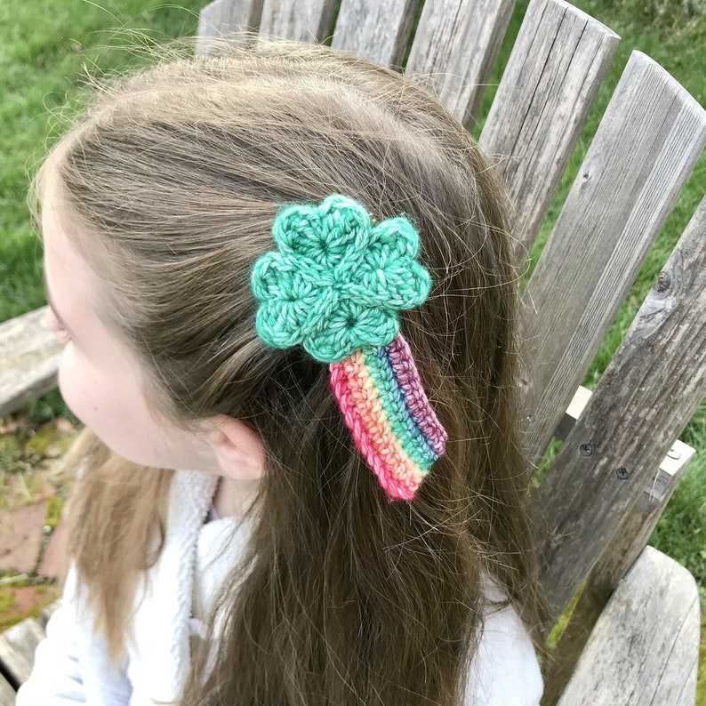 Crochet Shamrock Pattern, St. Patrick's Day Crochet Pattern, Shamrock Hair Clip, Rainbow Hair Clip, Crochet St. Patrick's Day Hair Clip image 2