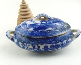 Victorian style Blue and White Willow Pattern Chinese Decor Tureen, Antique German glazed Porcelain, miniature Dinner Tureen