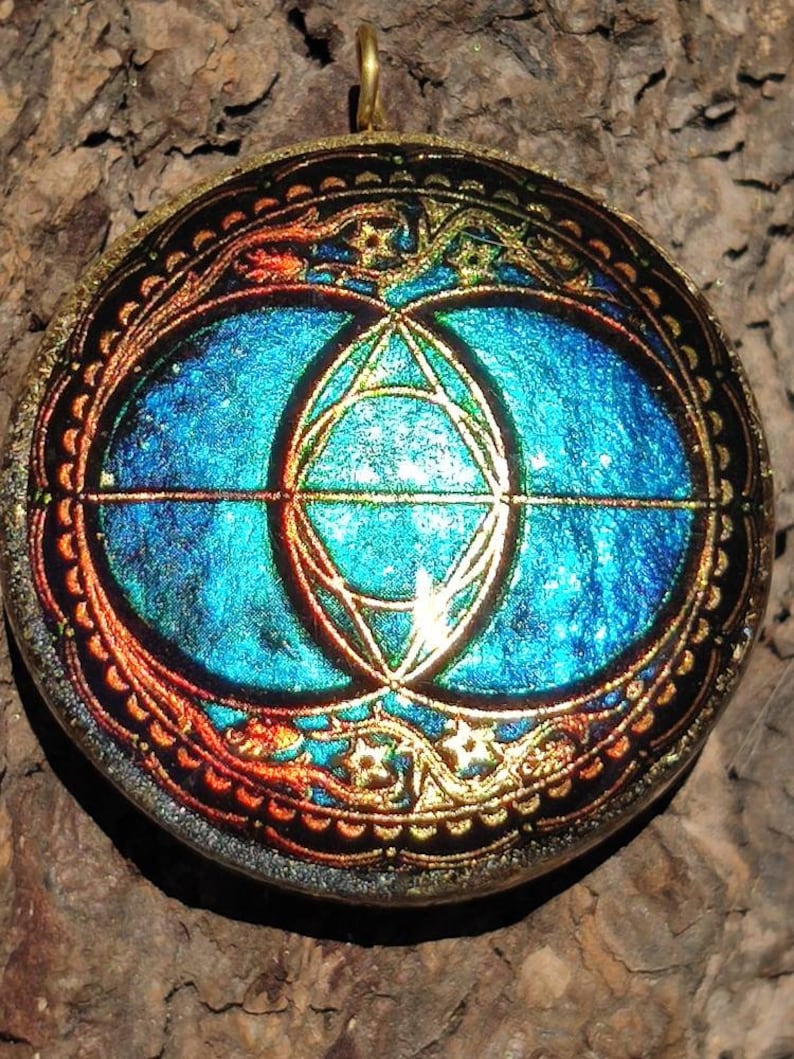 Chalice Well Avalon Vesica Piscis Orgonite Holographic special effect please watch video on description Lightworker deluxe handmade image 1