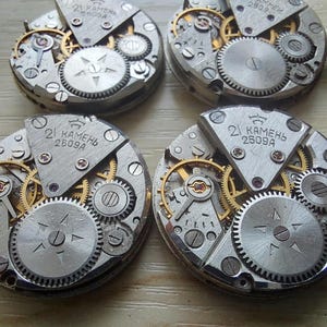 10 mouvements de montres soviétiques vintage Raketa 2609 (URSS), mécanismes steampunk, pour montres-bracelets de 27 mm.