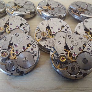 1000 peças redondas Luch 1800 Mecanismos Peças de Relógio Feminino Soviético Movimento Steampunk de 18 mm imagem 5