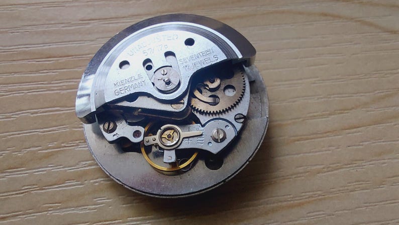 Kienzle automatiska vintage tyska urverk med urtavla - 30 mm mekanismer bild 1
