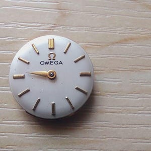 Vintage OMEGA 245 Suizo 13 x 18 mm Mecanismos Vintage Reloj Mujer Piezas Movimiento STEAMPUNK Artes imagen 3