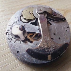 Vintage METER HC 39 mm Fickur Mekanismer Urdelar Urverk STEAMPUNK Konst bild 2
