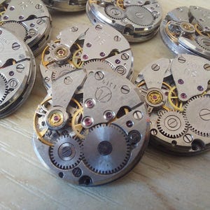 1000 peças redondas Luch 1800 Mecanismos Peças de Relógio Feminino Soviético Movimento Steampunk de 18 mm imagem 4