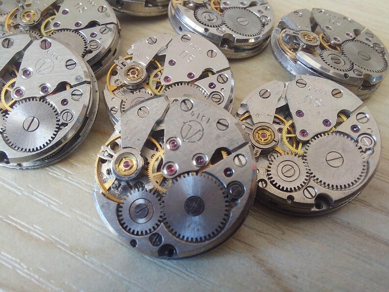 1000 peças redondas Luch 1800 Mecanismos Peças de Relógio Feminino Soviético Movimento Steampunk de 18 mm imagem 4