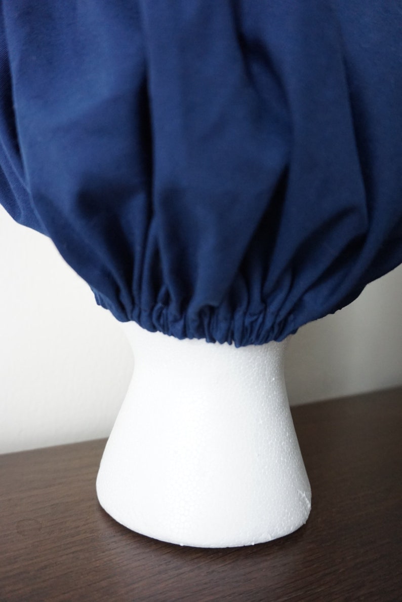 Navy Women/'s Bouffant Style Surgical Scrub Cap White Floral