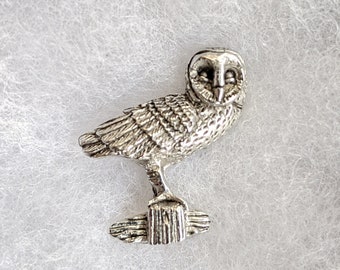 Barn Owl Brooch lapel pin / Tie Pin / Pins tack / Owl Jewelry / Animal Pin badge in pewter. Designed and handmade in Scotland by SJH Designs
