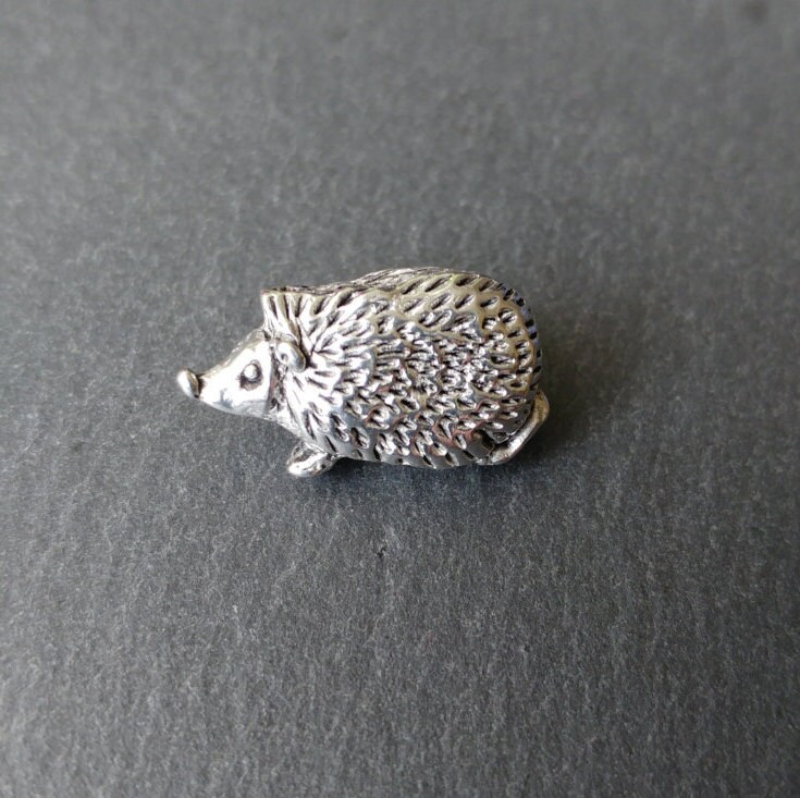 ハリネズミ　ピンバッチ ハリネズミ ピンバッジ・アンブレラマーカー｜HONAMIRUKA（ホナミルカ