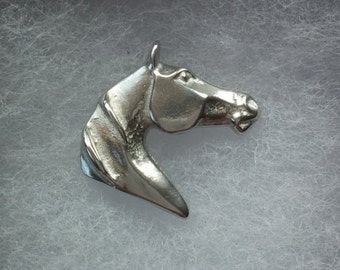 Horse Brooch, horse jewellery, gift for horse lover, Equine jewelry, animal badge, pewter pin, horse gift, Handmade by SJH Designs