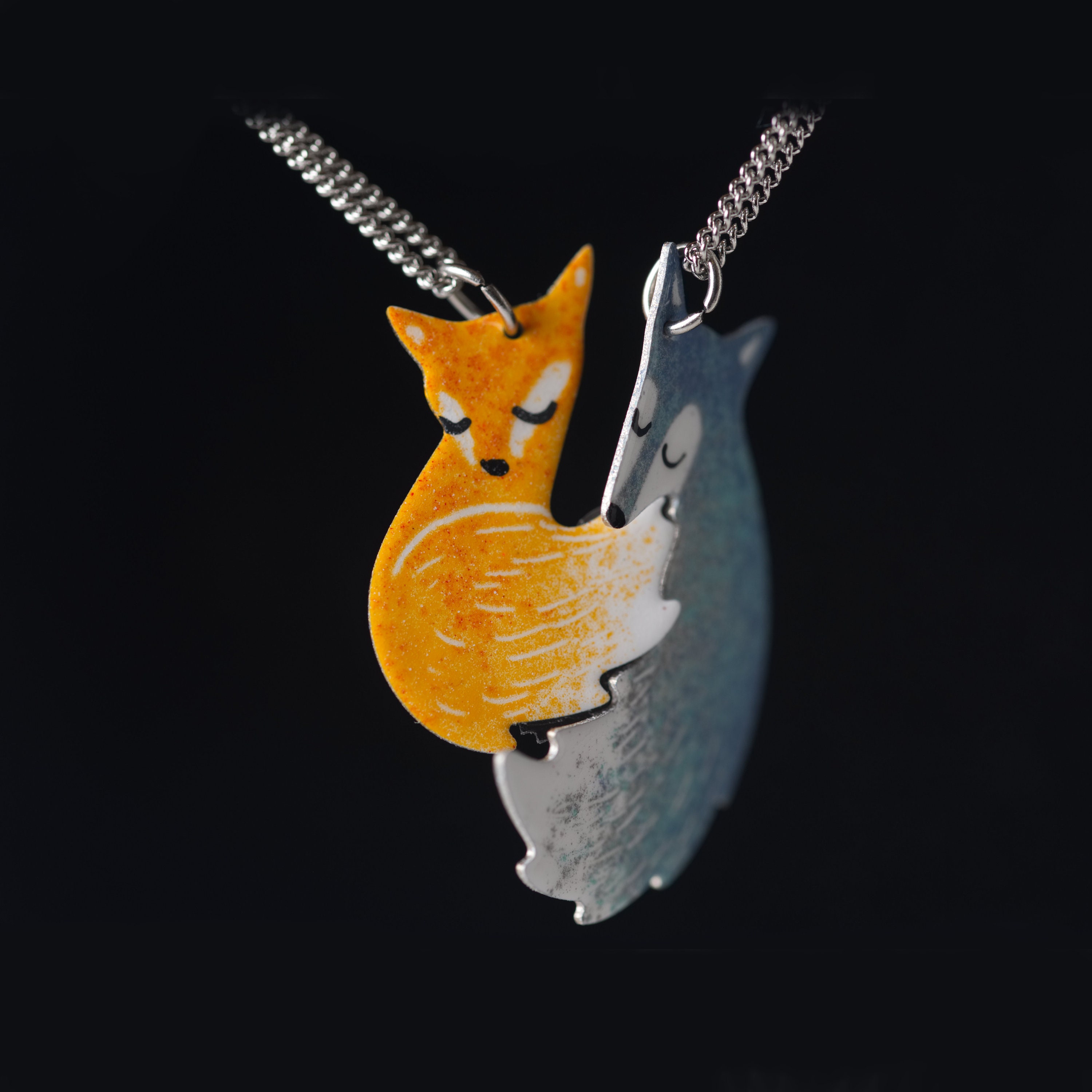 Hand-Painted Fox Couple Necklace, Couple Pendant, Couple Gift, Couple Jewelry, Fox Pendant, Enamel Pendant, Couple Necklace, Fox Jewelry