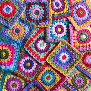 Crochet Modern Granny Squares Sunburst {Multi Coloured 12cm x 12cm} set of 4, 8 or 12
