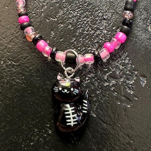 Skeleton Kitty Pink Nite Glass Seed Bead Stretch Bracelet