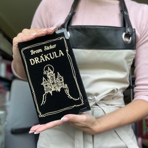 Pochette de sac à livres brodé Dracula, pochette, sac à main à bandoulière littéraire pour elle, femmes, cadeau pour rat de bibliothèque