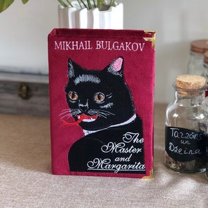 Bestickte Tasche Buch clutch - The Master und Margarita - Dunkelrote Version