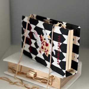 Gesticktes Buch Clutch, Neuheit Tasche Alice im Wunderland schwarz und weiß Schulter Geldbörse