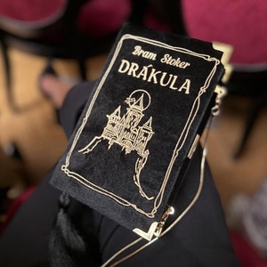 Cartable brodé Drakula, sac à main noir