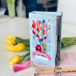 Cartera de mano con diseño de libro personalizada - Terciopelo hecho a mano - Bolso de mano con diseño de libro - Accesorios para mujer - Regalo para amantes de los libros - Bolso de mujer