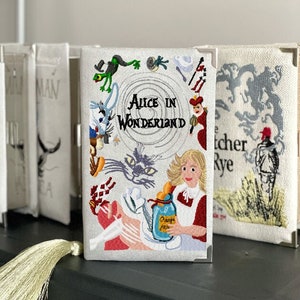 Bolsa com capa de livro Alice no País das Maravilhas, clutch, bolsa, presente personalizado para mulheres, bolsa bordada personalizada