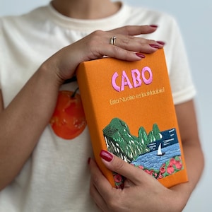 Cartera bordada: regalo literario único: cartera Cabo naranja personalizada