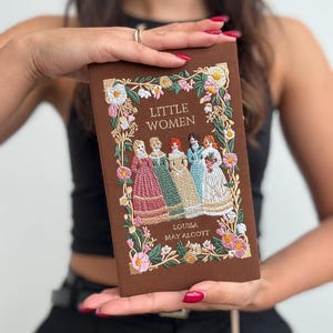 Cartera de mano tipo libro - LAS MUJERES - Cartera de mano para mujer - Cartera bordada - Cartera personalizada