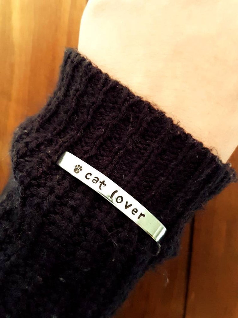 Personalized Cat Mom Gift Hand Stamped Cuff Bracelet Aluminum Stamped Bracelet Cat Owner Cuff Bracelet Cat Mom Cat Lover Cuff Bracelet