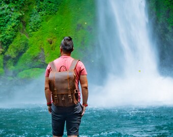 Crazy Horse Leather Backpack: Vintage Style, Fits 16" Laptop