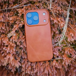 Natural Leather iPhone 17 Case image 2