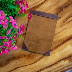 Tablero de menú de cuero, cubierta de menú grabada, carpeta de menú personalizada, menú con esquinas de cuero, cubierta de menú personalizada con logotipo, menú de restaurante