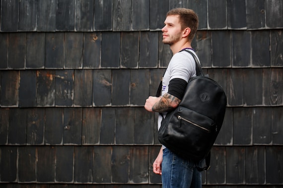 Minimalist backpack men sale