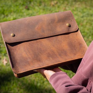 Handmade Leather Document Folder: Crazy Horse Brown leather Paper Portfolio Organizer