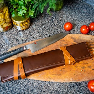 Leather Knife Case / Personalized Chef Knife Roll / Chestnut Knife Bag / Leather Knife Sleeve / Leather Holder for Kitchen Knives