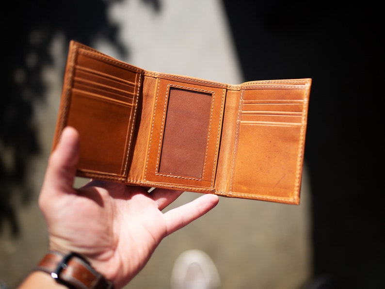 Slimfit Trifold Wallet / Minimalistic Natural Leather Wallet / St. Valentine's Gift for Him / Gift for Her image 5