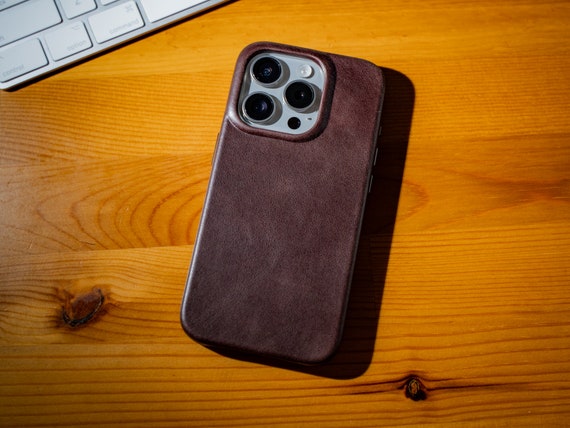 ダークブラウンレザーiPhone 16ケース、プレミアムレザーiPhone 15