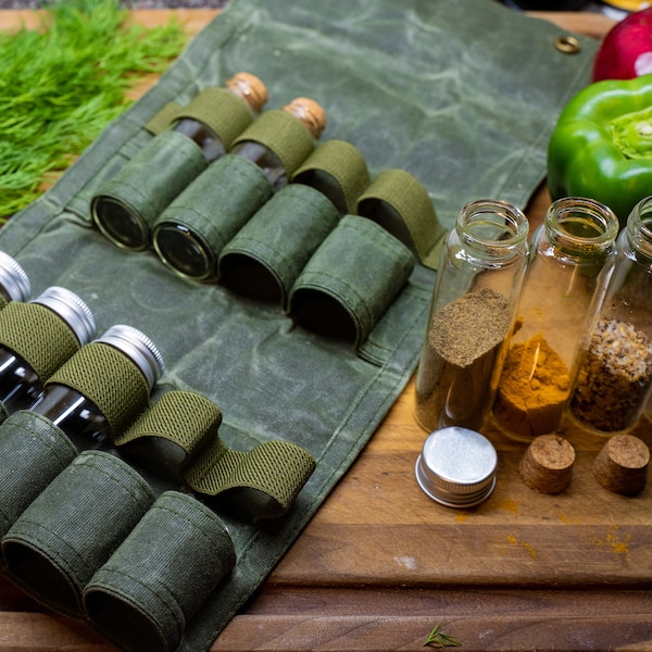 Waxed Canvas Spice Bag, Green Spice Set, Bushcraft Set, Spice Case with Jars Included, Kitchen Storage, Spice Kit, Travel Spice Pouch
