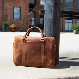 Macbook Case / Leather Laptop Bag / Computer Briefcase / Milwaukee Leather Bag / Leather Macbook Shoulder Bag