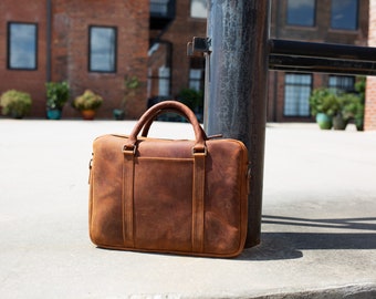 Macbook Case / Leather Laptop Bag / Computer Briefcase / Milwaukee Leather Bag / Leather Macbook Shoulder Bag