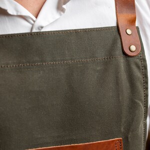 Green Waxed Barber Apron / Leather Canvas Working Apron / Milwaukee Leather Apron / Barber Apron with Leather Straps, Mother's Day, Mum Gift image 6