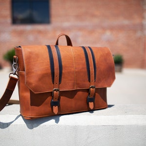 Bolso mensajero de cuero para hombres / Maletín de cuero para hombres / Bolso crossbody de cuero tostado / Bolso grande para hombre / Bolso de hombre