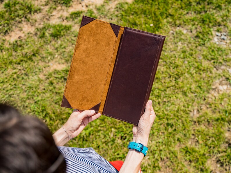 Restaurant Trifold Leather Menu / Menu Folder Design / Custom Cafe Bar Menu Book / Engraved Menu Cover / Guest Book / Hardcover Menu image 3