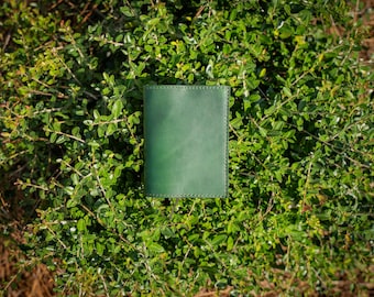 Couverture de journal en cuir vert mousse : carnet Midori MD, tailles A5 A6 B6 A7
