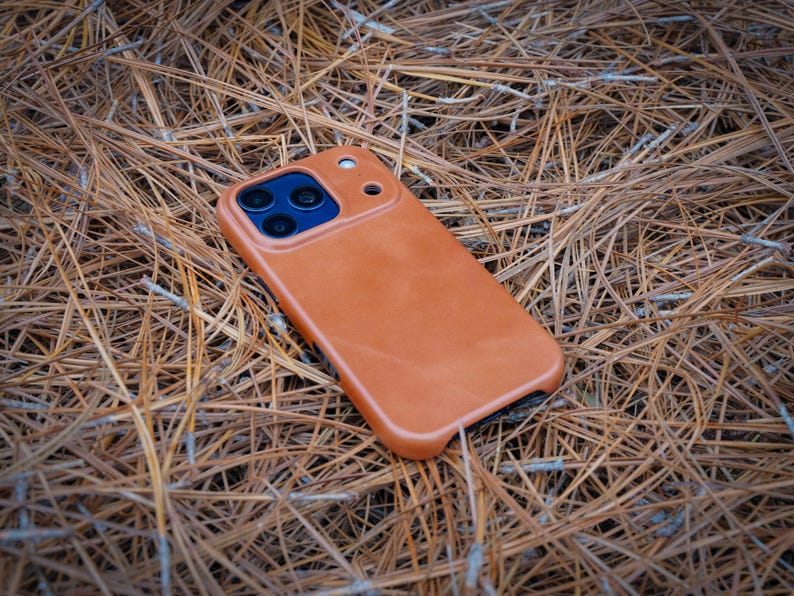 Natural Leather iPhone 17 Case image 8