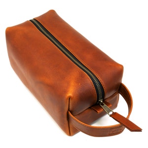 Leder Kulturtasche / personalisiertes großes Dopp Kit / Trauzeugen Geschenk / Tan Dopp Kit mit einem Griff
