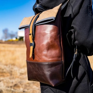 Leather Backpack with Zipper Closure / Woman Rolltop Backpack / Man Rolltop Rucksack  / All Leather Women Bag / Unisex Leather Backpacks