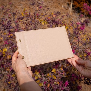 Portamenús de cuero italiano hecho a mano con tornillos Chicago - Menú personalizado para restaurante y cafetería