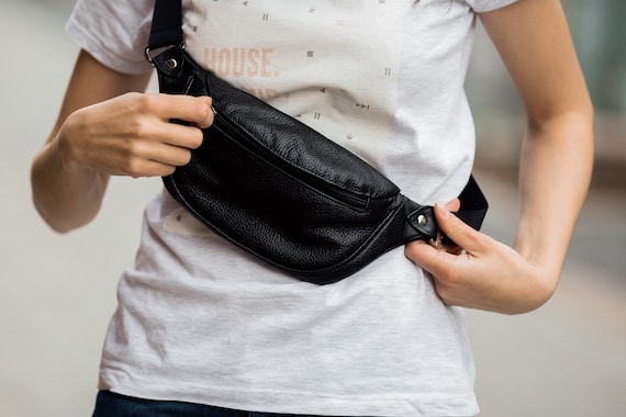 Black Leather Fanny Pack / Leather Unisex Hip Pack / Black 