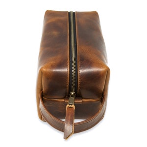 Groomsmen gift! Leather Toiletry Bag, Personalized Dopp Kit, Leather Dopp Kit, Gift for him